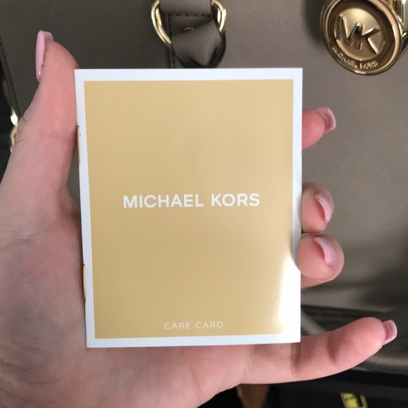 MK purse - Picture 4 of 7